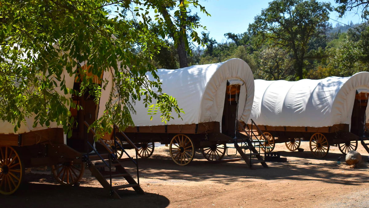 康内斯托加式宽轮篷车