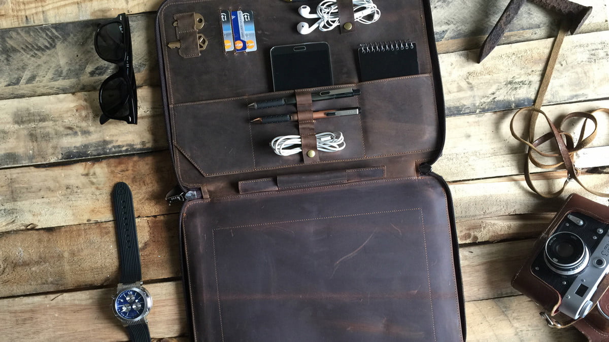 野蛮供应co皮革组织者macbook case 4