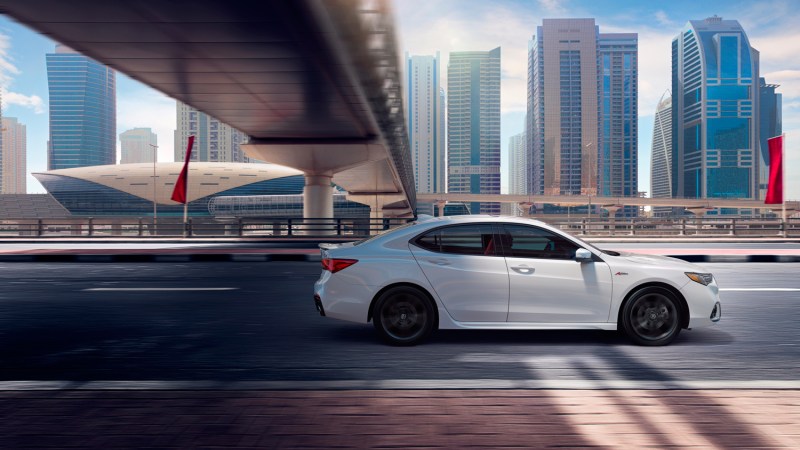 2018atlx运动轿车2