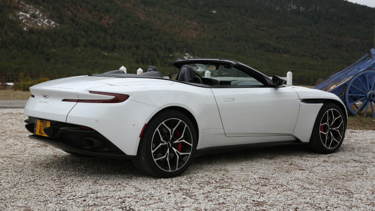 astonmartindb11优先驱动白后