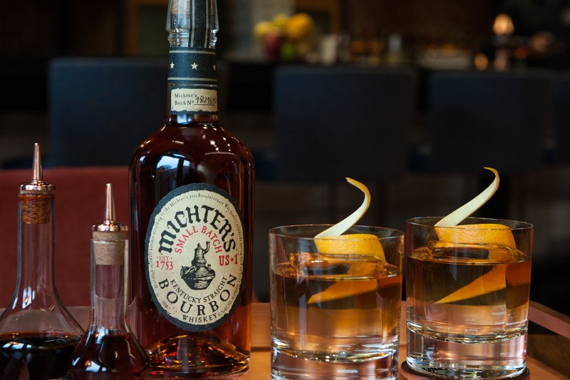 纳尔逊米特堡酒吧bourbon老时装