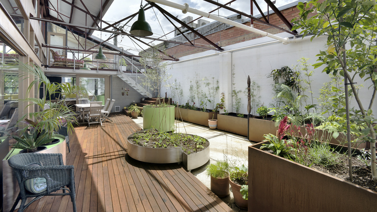 up-cycled-warehouse-zen-architects