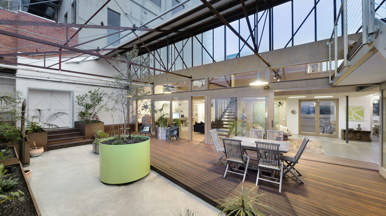 up-cycled-warehouse-zen-architects