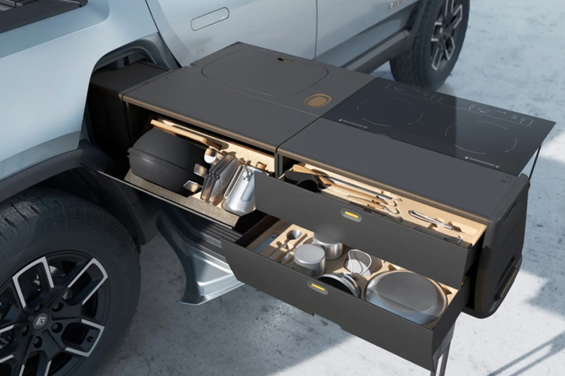 里维昂营厨房和雪峰菜盒