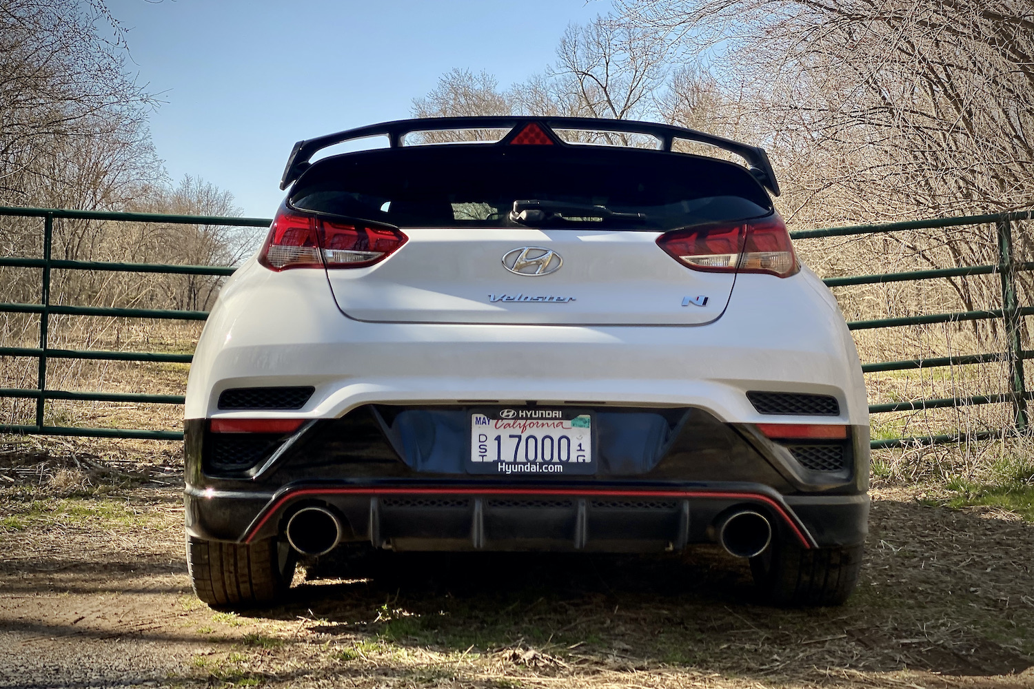 现代Veloster N后端关闭后侧栅栏