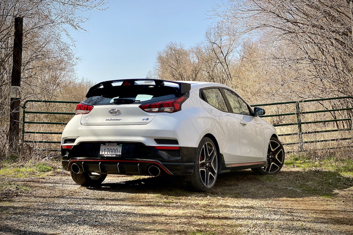 现代Veloster N后端客运站前