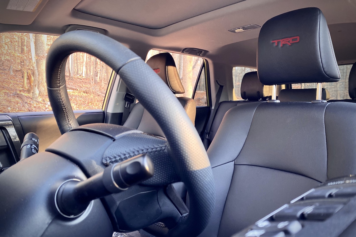 关闭丰田4RunnerTRDPro前台