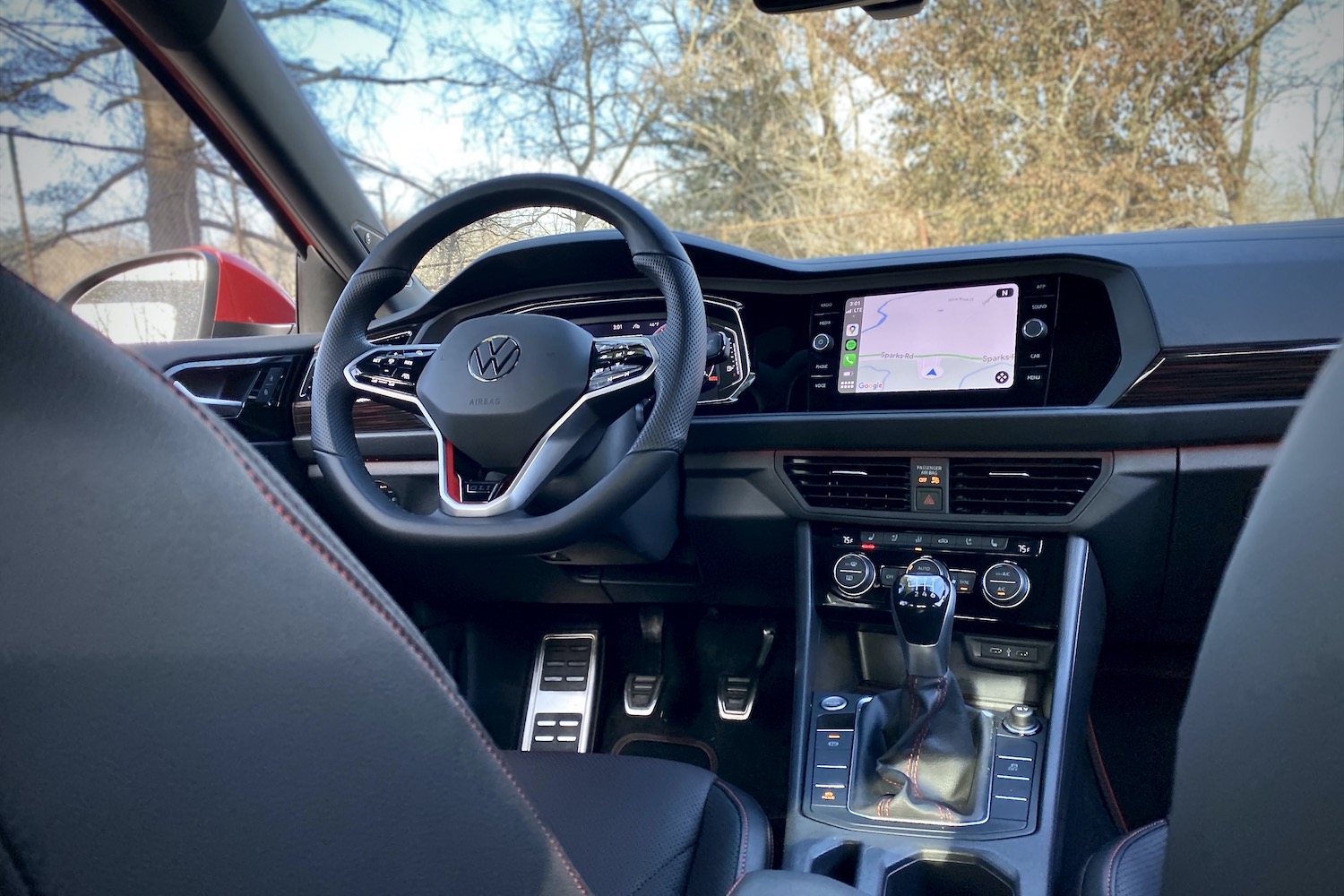 2022 VolkswagenJETAGLI方向盘和中心控制台从后座