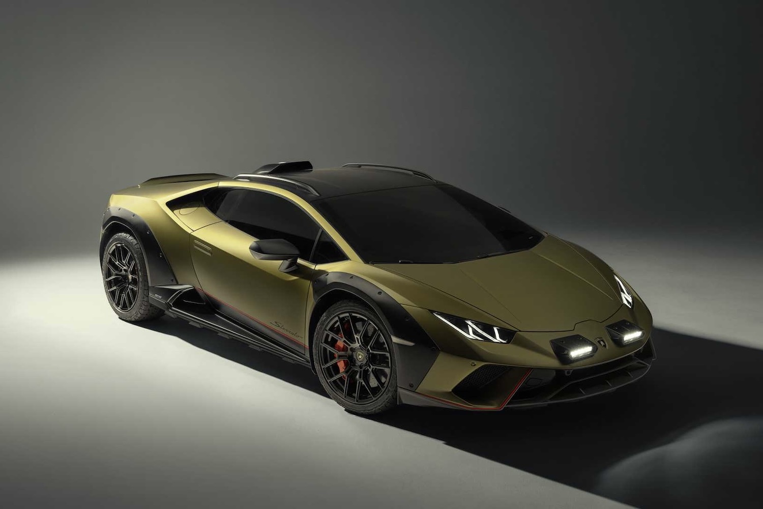 侧侧剖面2023 Lamborghinihuracan从乘客侧面工作室