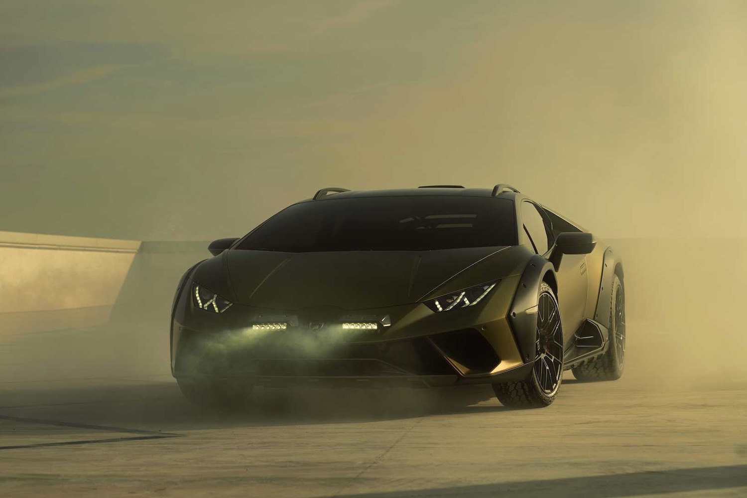 2023LamborghiniHuracan前端角从驱动端,