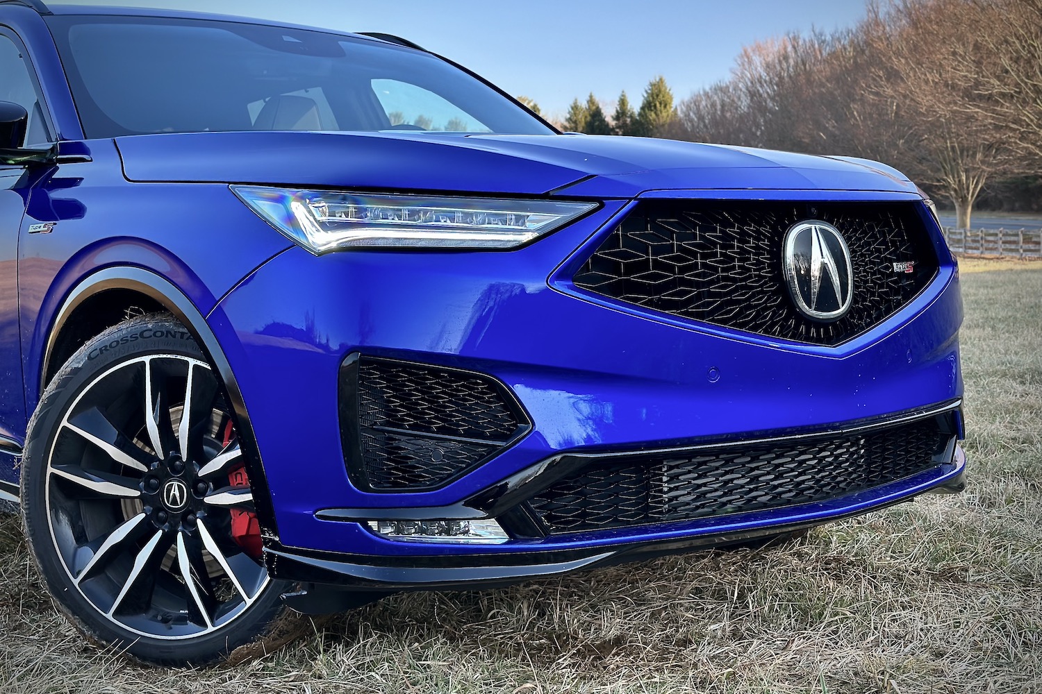 近前端2022AcuraMDX类型S停放