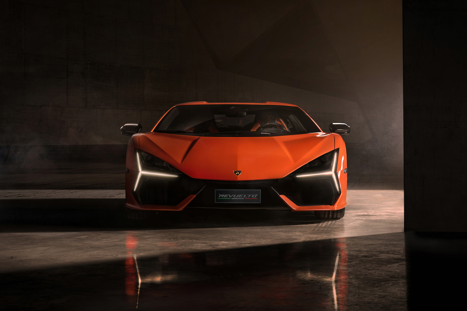 关闭2024年LamborghiniRevuelto停靠工作室