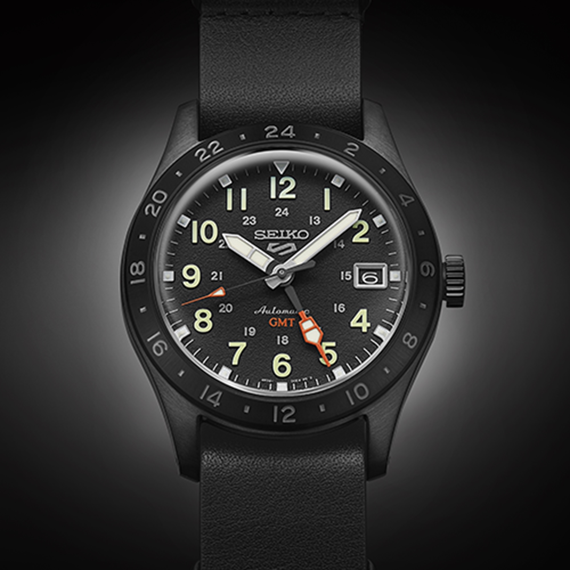 seiko5运动场SSK025黑背景