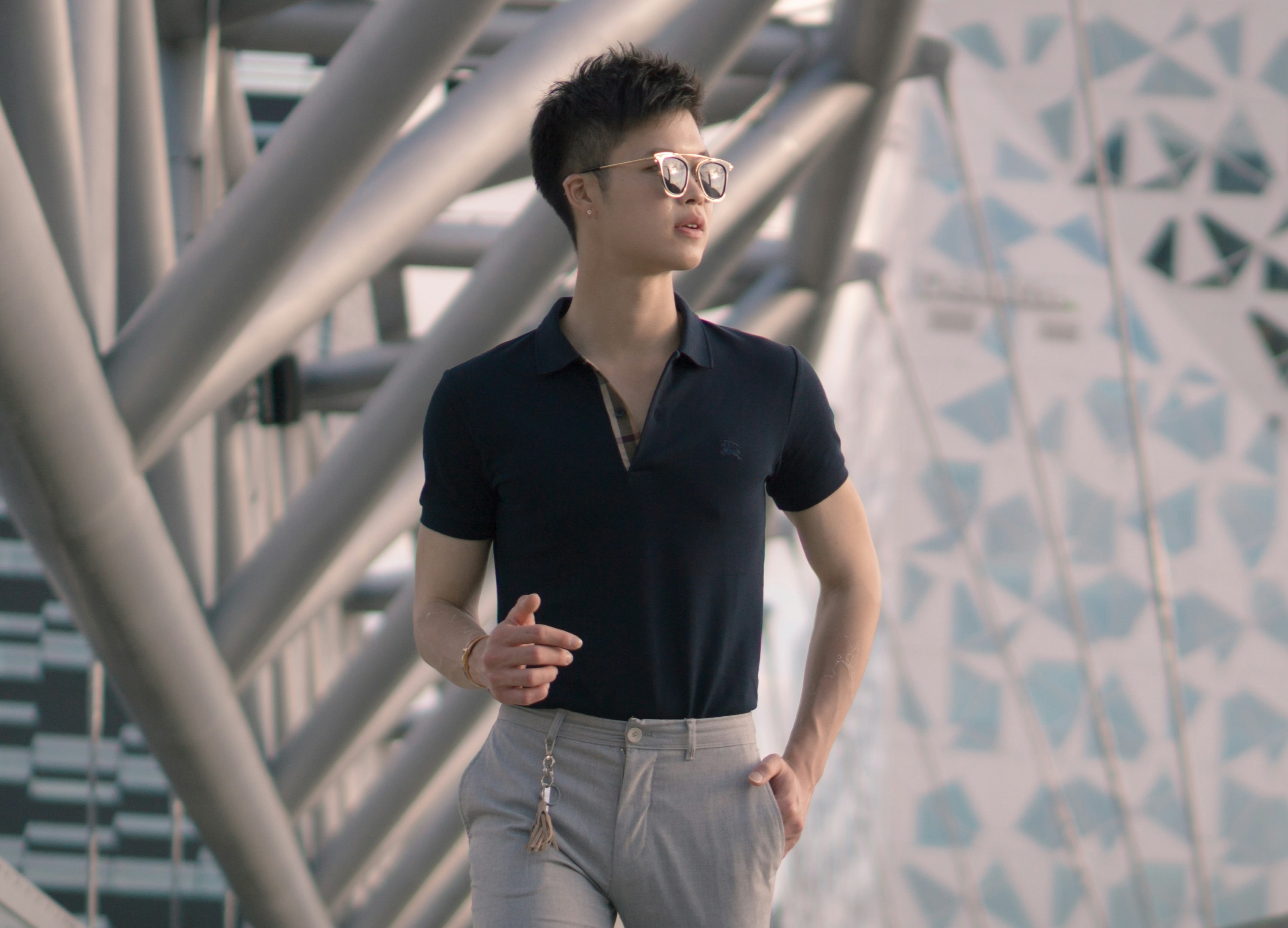 黑马球人和穿短裤