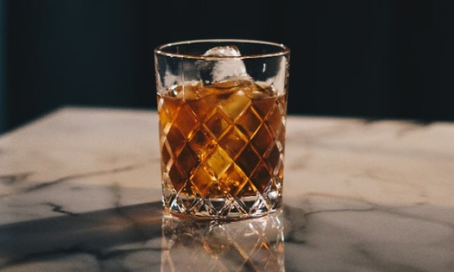 威士忌杯
