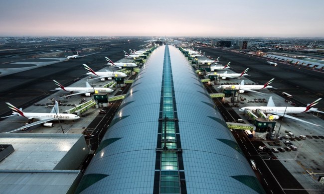 无人机迪拜国际机场照片